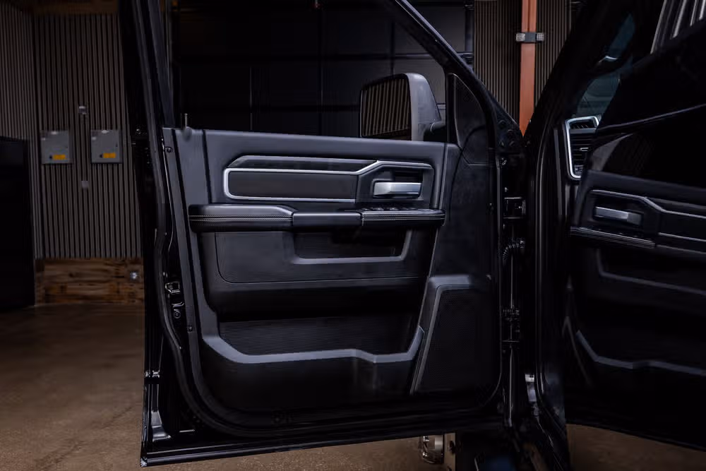2024 Ram 4500 SLT Chassis Crew Cab Image 35