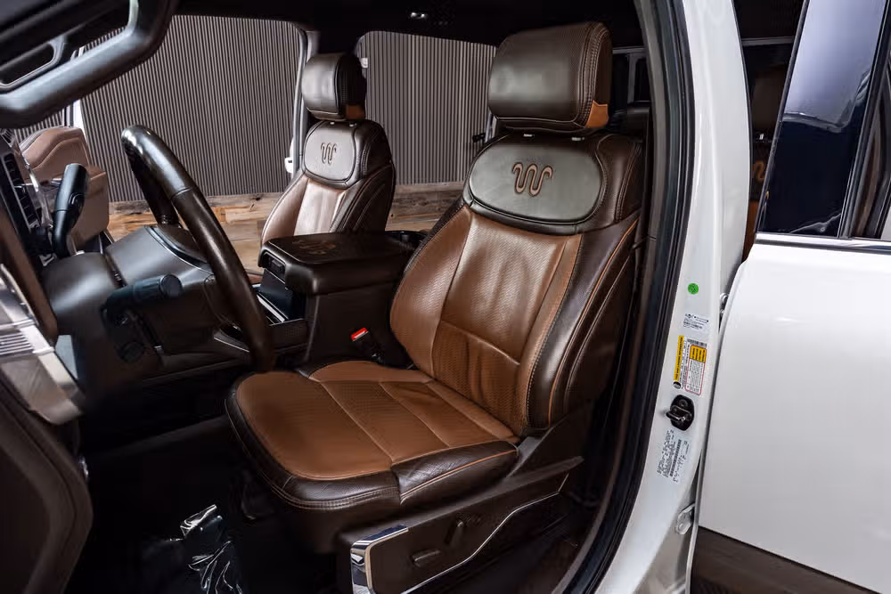 2023 Ford F-250 Super Duty King Ranch Crew Cab Image 31