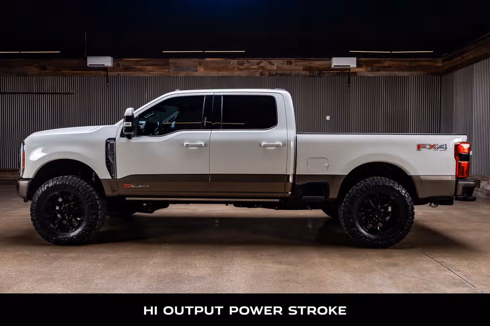 2023 Ford F-250 Super Duty King Ranch Crew Cab Image 6