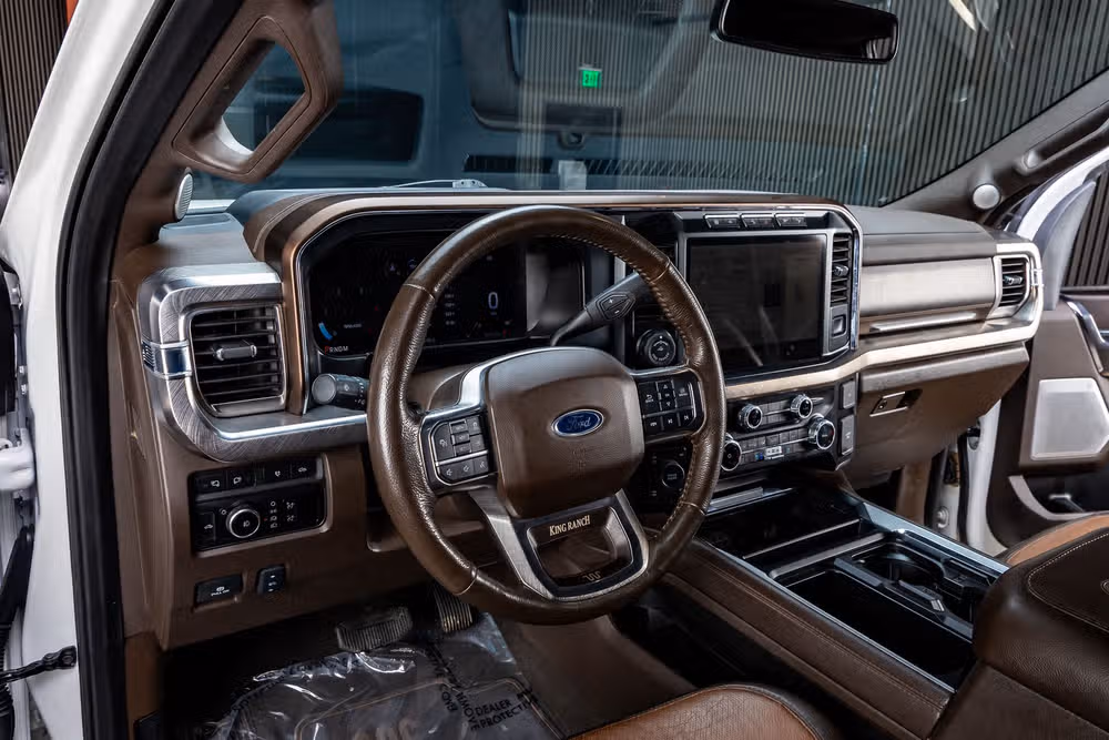 2023 Ford F-250 Super Duty King Ranch Crew Cab Image 17