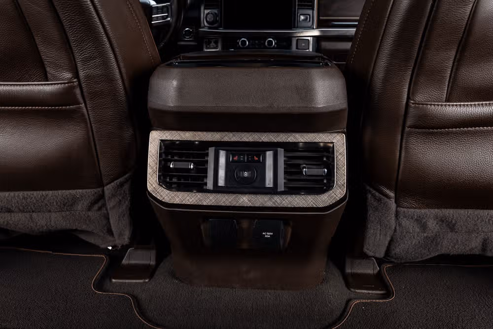 2023 Ford F-250 Super Duty King Ranch Crew Cab Image 34
