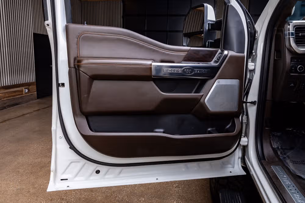 2023 Ford F-250 Super Duty King Ranch Crew Cab Image 37