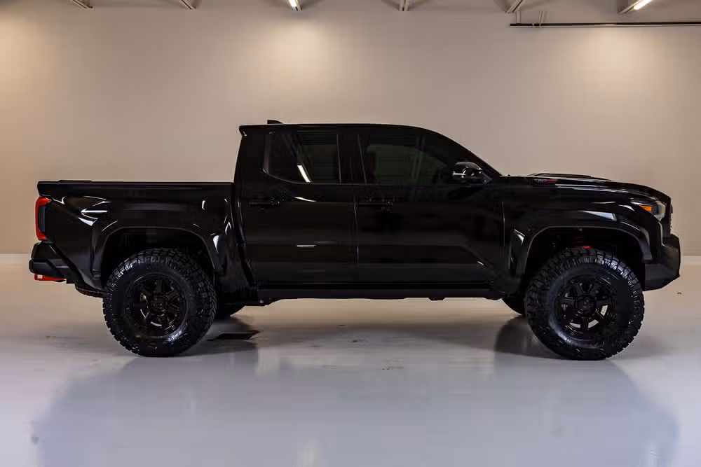 2025 Toyota Tacoma TRD Pro HV Double Cab Image 11