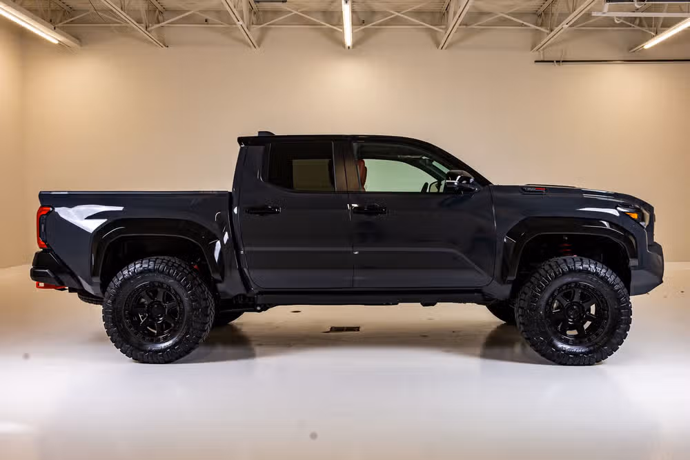 2025 Toyota Tacoma TRD Pro HV Double Cab Image 11
