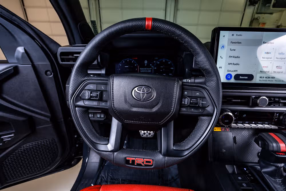 2025 Toyota Tacoma TRD Pro HV Double Cab Image 19