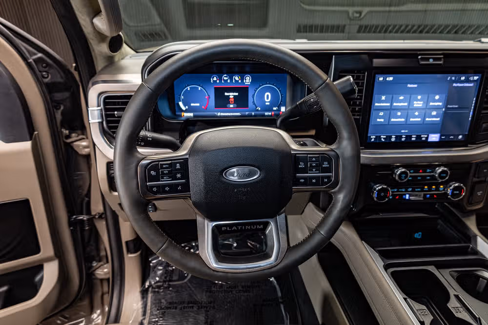2026 Ford F-450 Super Duty Platinum Plus Crew Cab Image 17