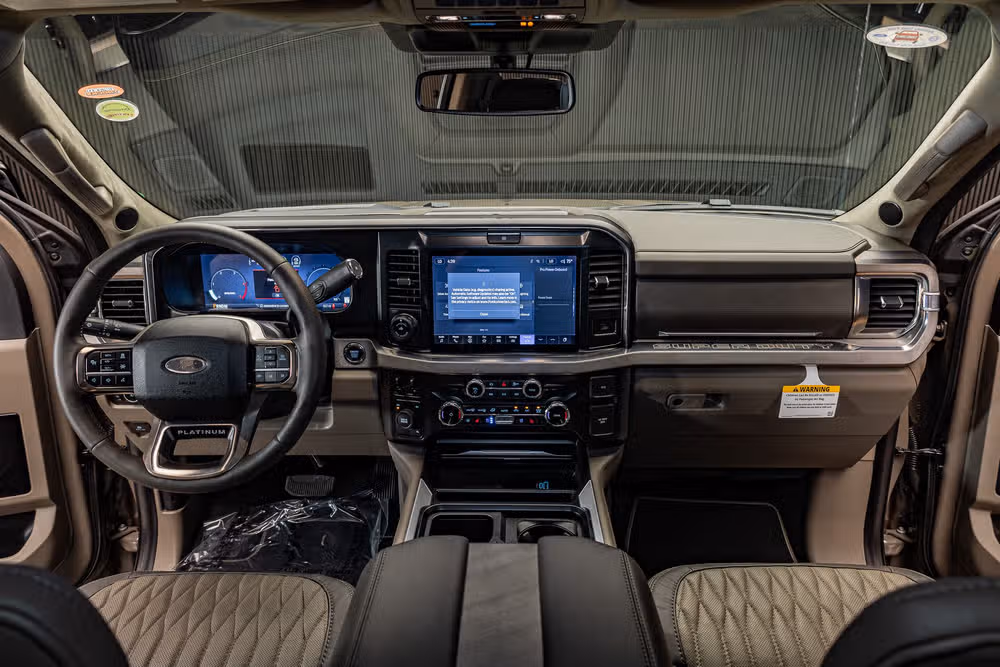 2026 Ford F-450 Super Duty Platinum Plus Crew Cab Image 16