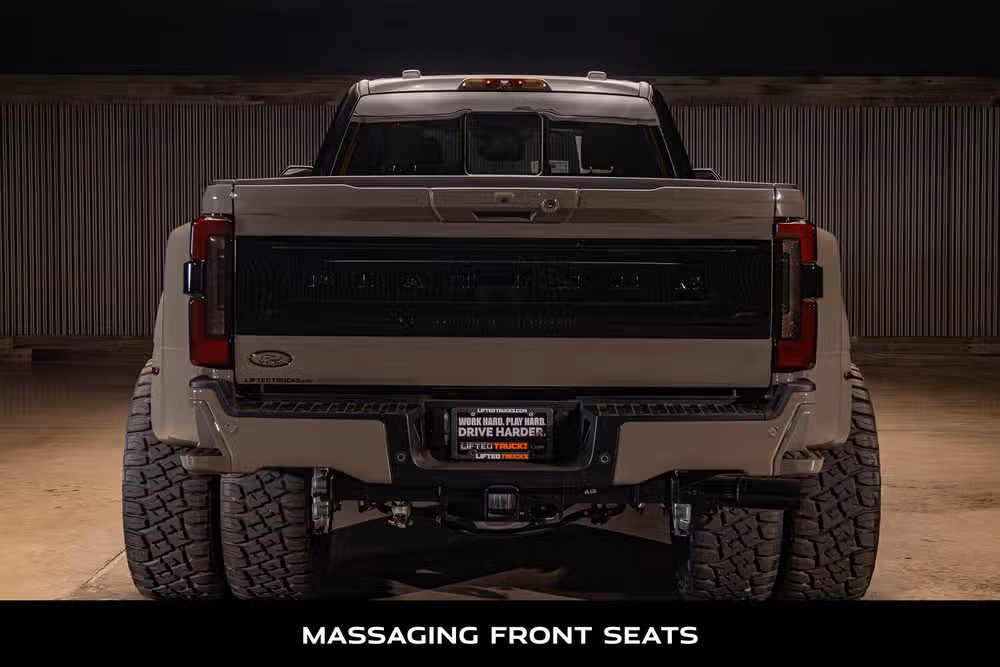 2026 Ford F-450 Super Duty Platinum Plus Crew Cab Image 8
