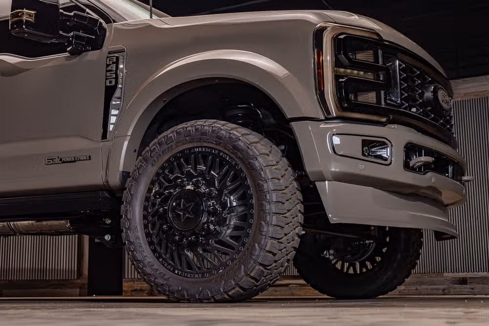 2026 Ford F-450 Super Duty Platinum Plus Crew Cab Image 13