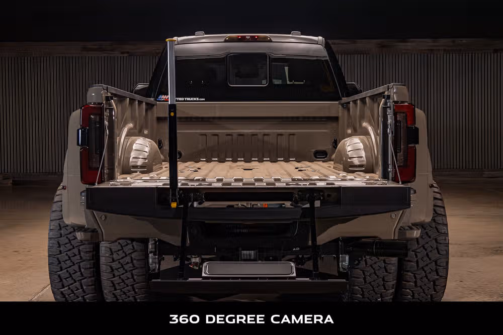 2026 Ford F-450 Super Duty Platinum Plus Crew Cab Image 9