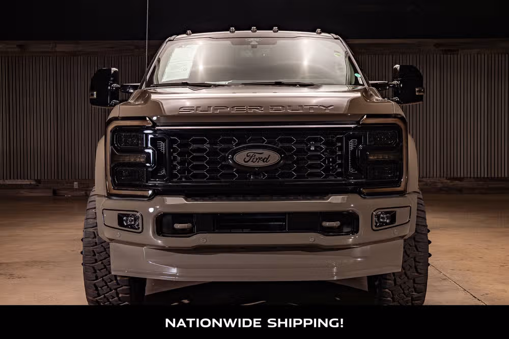 2026 Ford F-450 Super Duty Platinum Plus Crew Cab Image 4