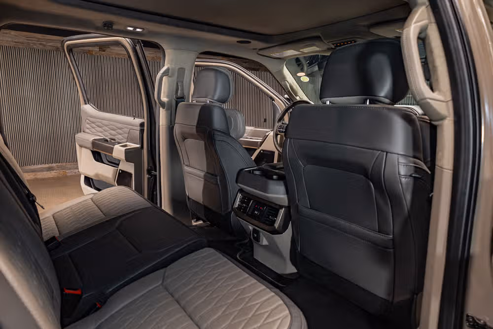 2026 Ford F-450 Super Duty Platinum Plus Crew Cab Image 26