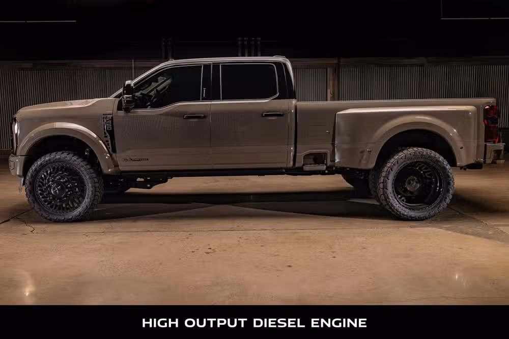 2026 Ford F-450 Super Duty Platinum Plus Crew Cab Image 6