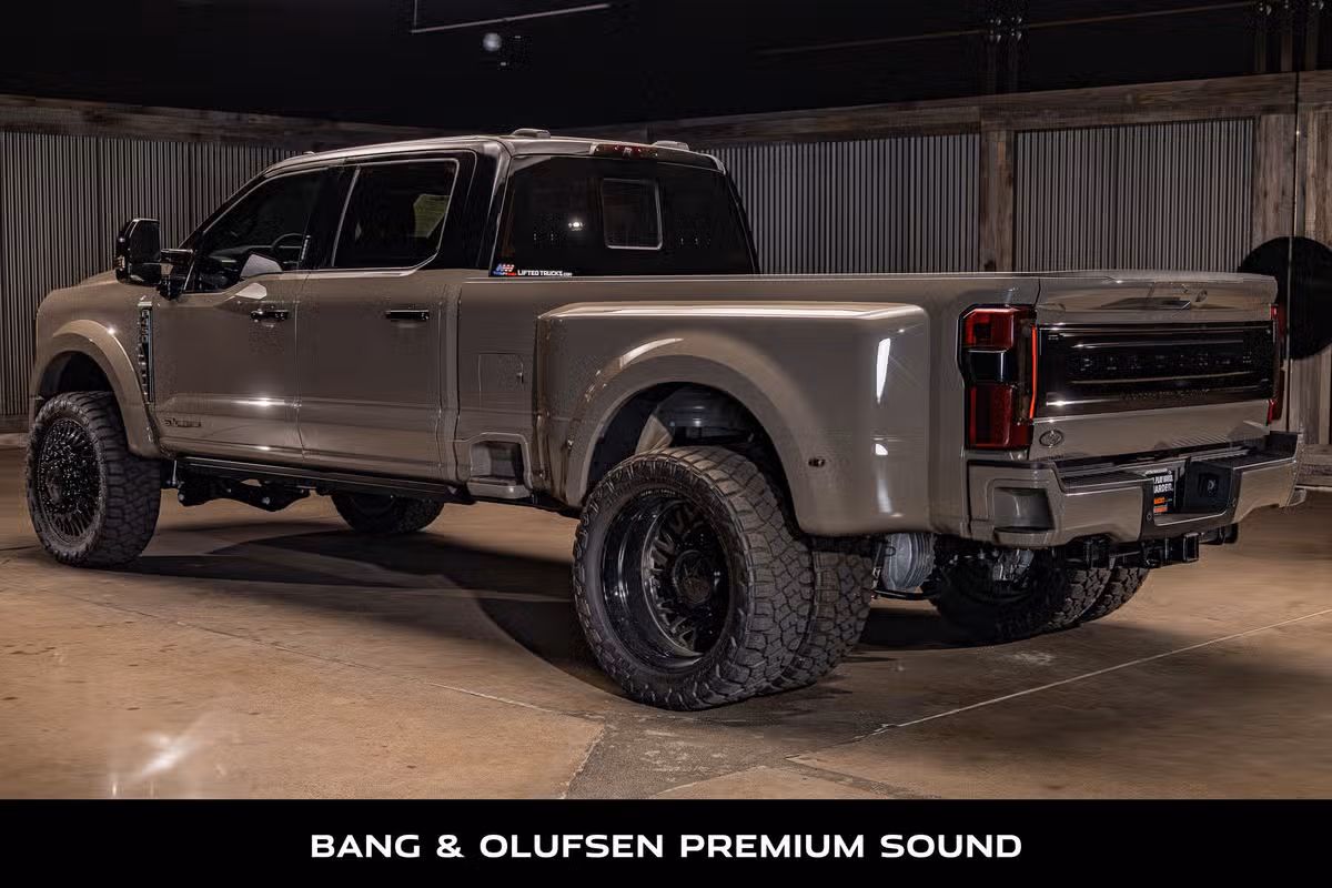 2026 Ford F-450 Super Duty Platinum Plus Crew Cab