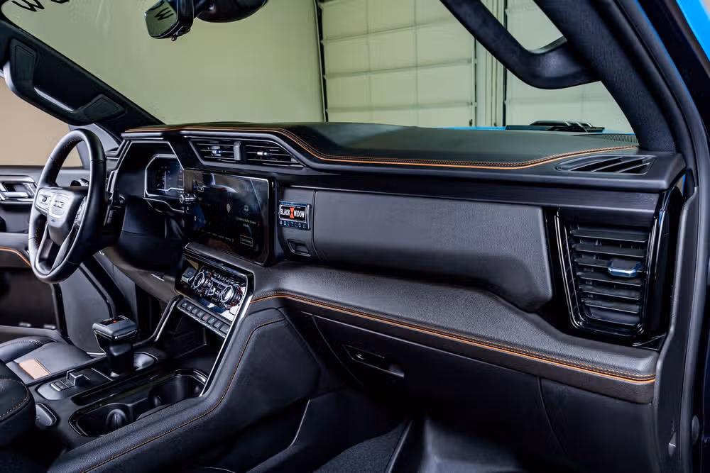 2023 GMC Sierra 1500 AT4 Black Widow Crew Cab Image 17