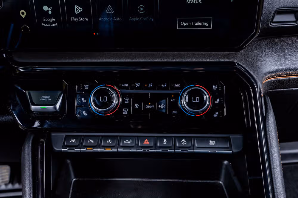 2023 GMC Sierra 1500 AT4 Black Widow Crew Cab Image 26
