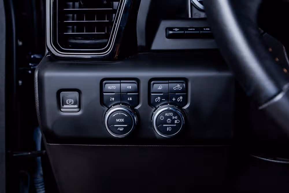 2023 GMC Sierra 1500 AT4 Black Widow Crew Cab Image 21