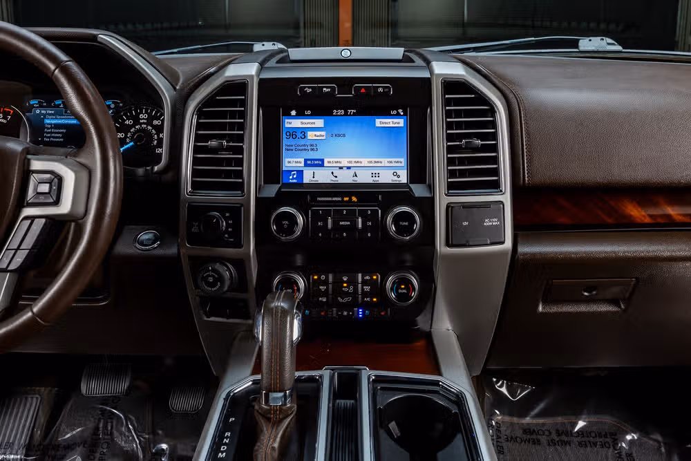 2019 Ford F-150 King Ranch SuperCrew Image 24