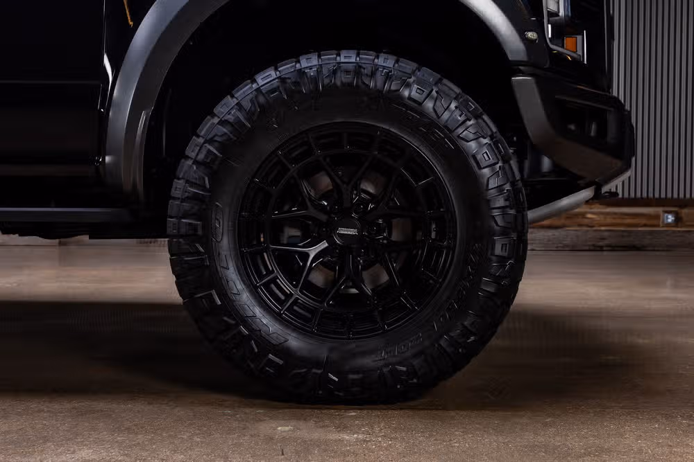 2020 Ford F-150 Raptor SuperCrew Image 12