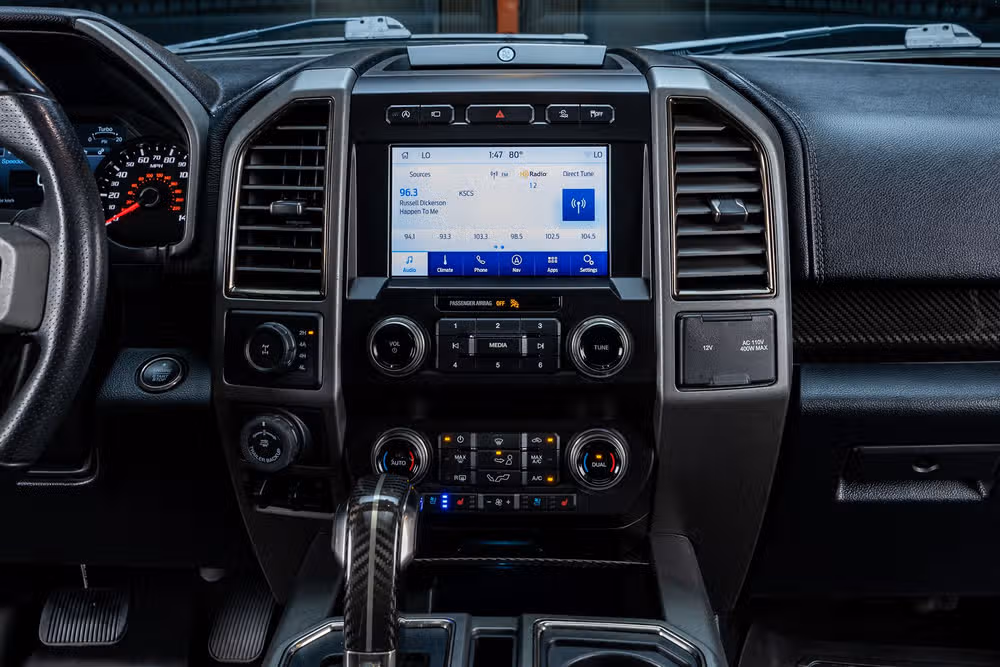 2020 Ford F-150 Raptor SuperCrew Image 25