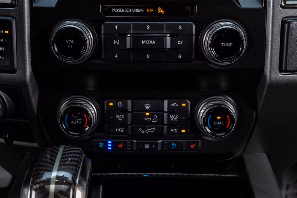 2020 Ford F-150 Raptor SuperCrew Image 28