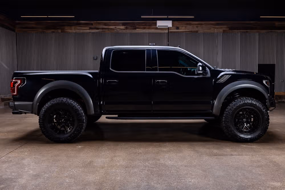 2020 Ford F-150 Raptor SuperCrew Image 11