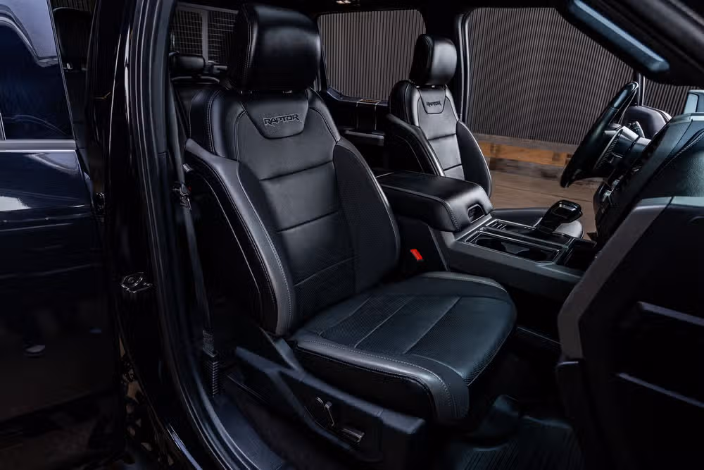 2020 Ford F-150 Raptor SuperCrew Image 32
