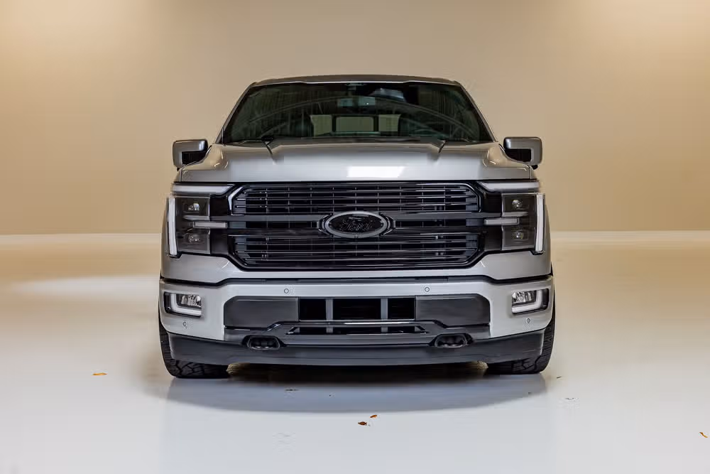 2025 Ford F-150 Platinum SuperCrew Image 2