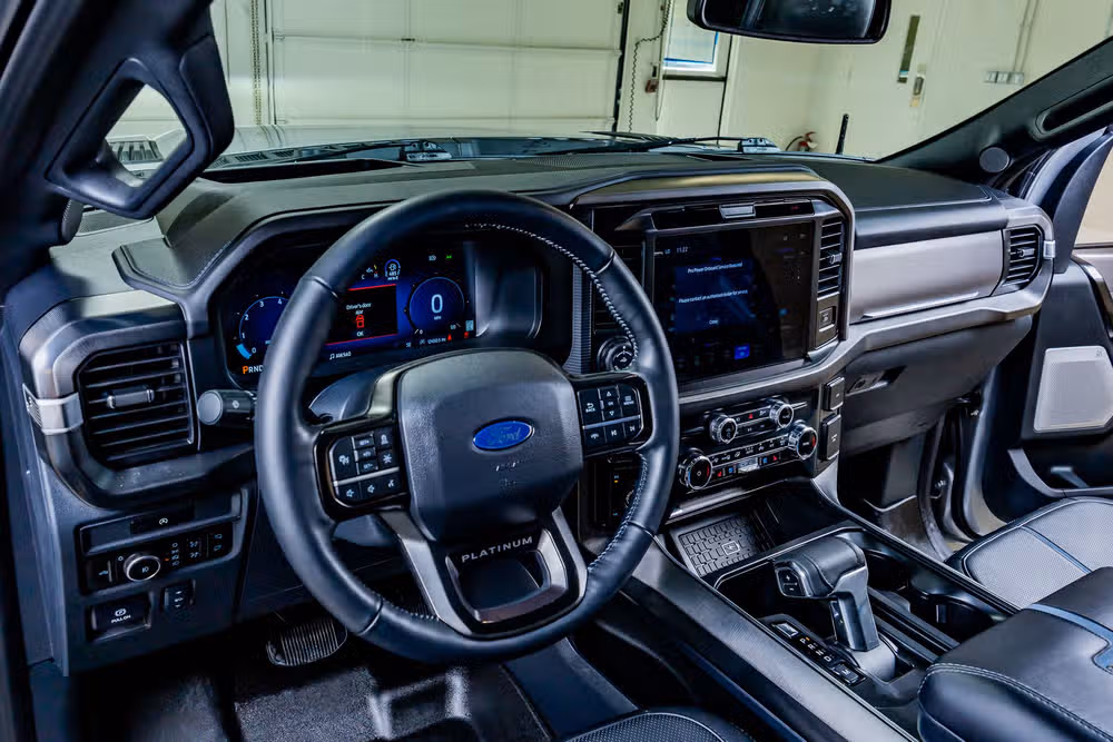 2025 Ford F-150 Platinum SuperCrew Image 12