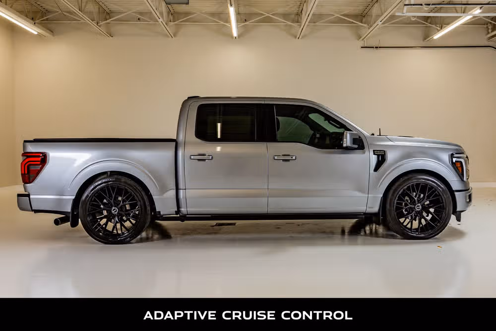 2025 Ford F-150 Platinum SuperCrew Image 9