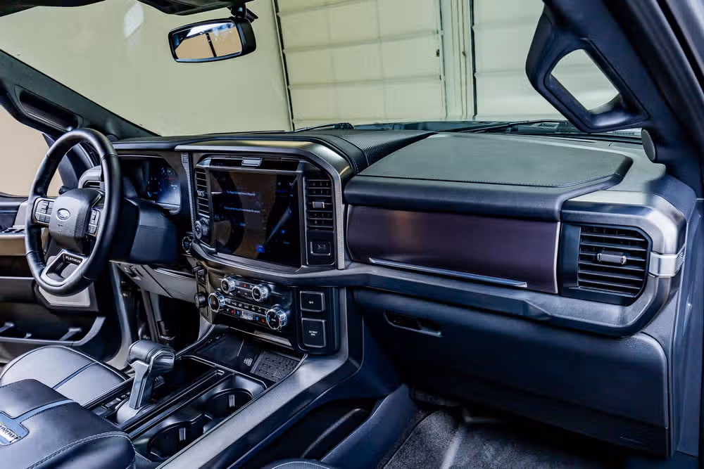2025 Ford F-150 Platinum SuperCrew Image 13