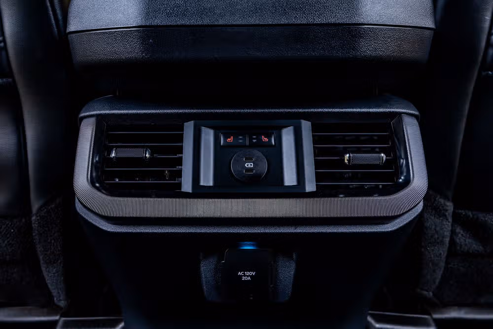 2025 Ford F-150 Platinum SuperCrew Image 28