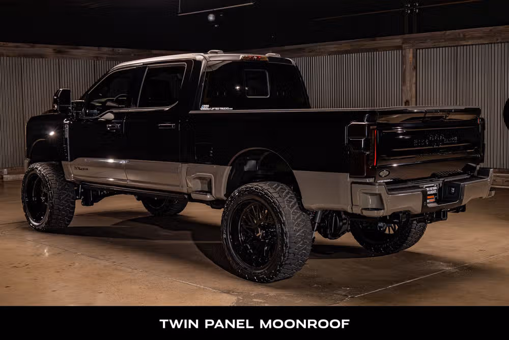2026 Ford F-250 Super Duty King Ranch Crew Cab Image 7