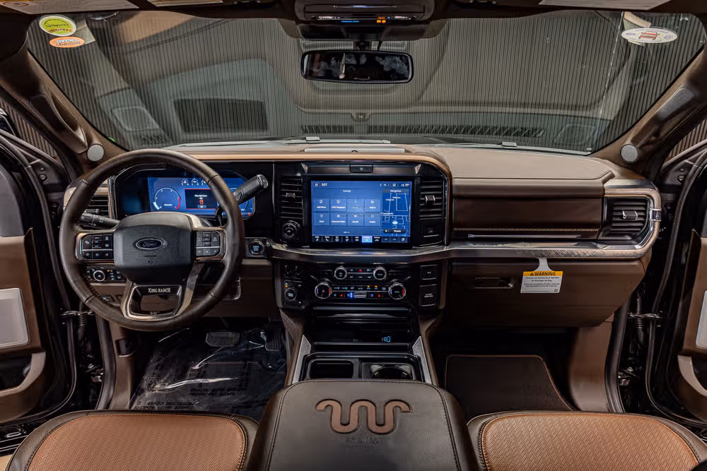 2026 Ford F-250 Super Duty King Ranch Crew Cab Image 18