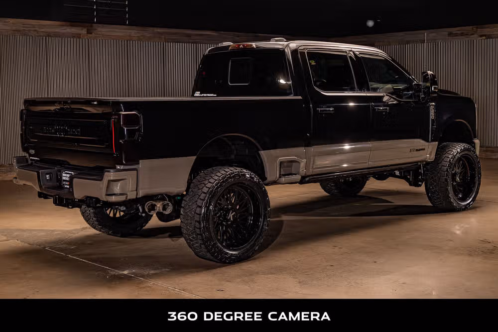 2026 Ford F-250 Super Duty King Ranch Crew Cab Image 10