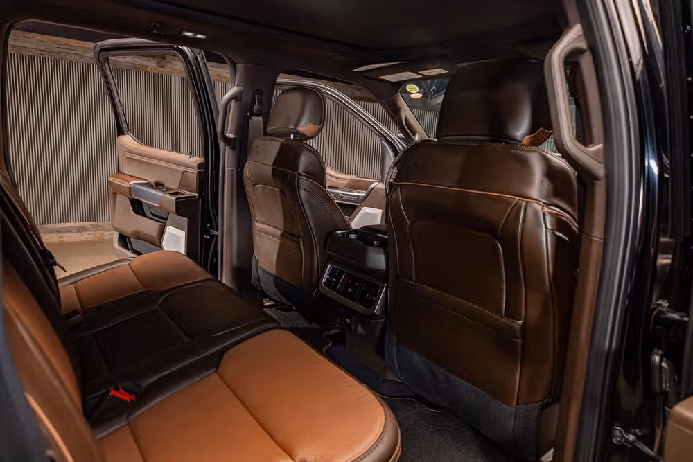 2026 Ford F-250 Super Duty King Ranch Crew Cab Image 28