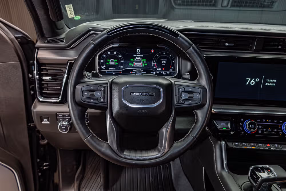 2025 GMC Sierra 1500 Denali Ultimate Crew Cab Image 16