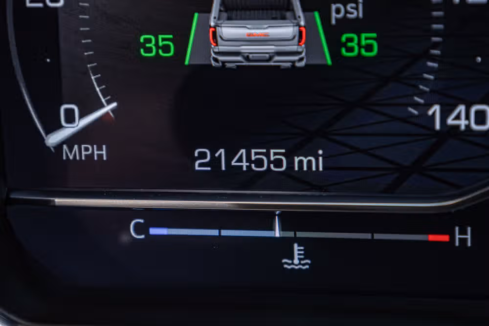 2025 GMC Sierra 1500 Denali Ultimate Crew Cab Image 18