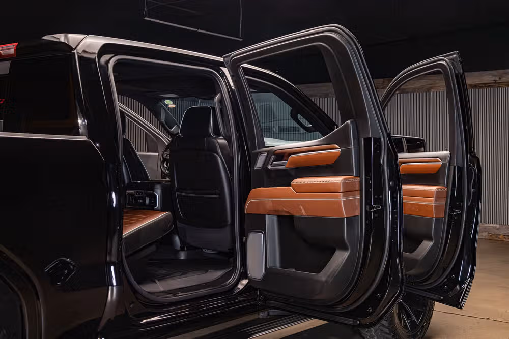 2025 GMC Sierra 1500 Denali Ultimate Crew Cab Image 30