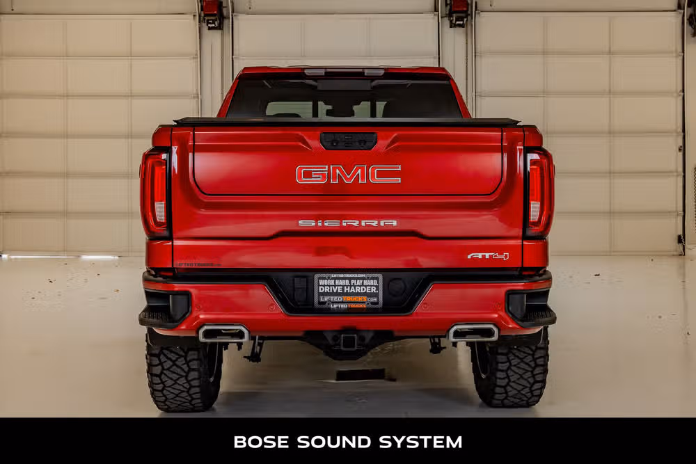2023 GMC Sierra 1500 AT4 Crew Cab Image 8