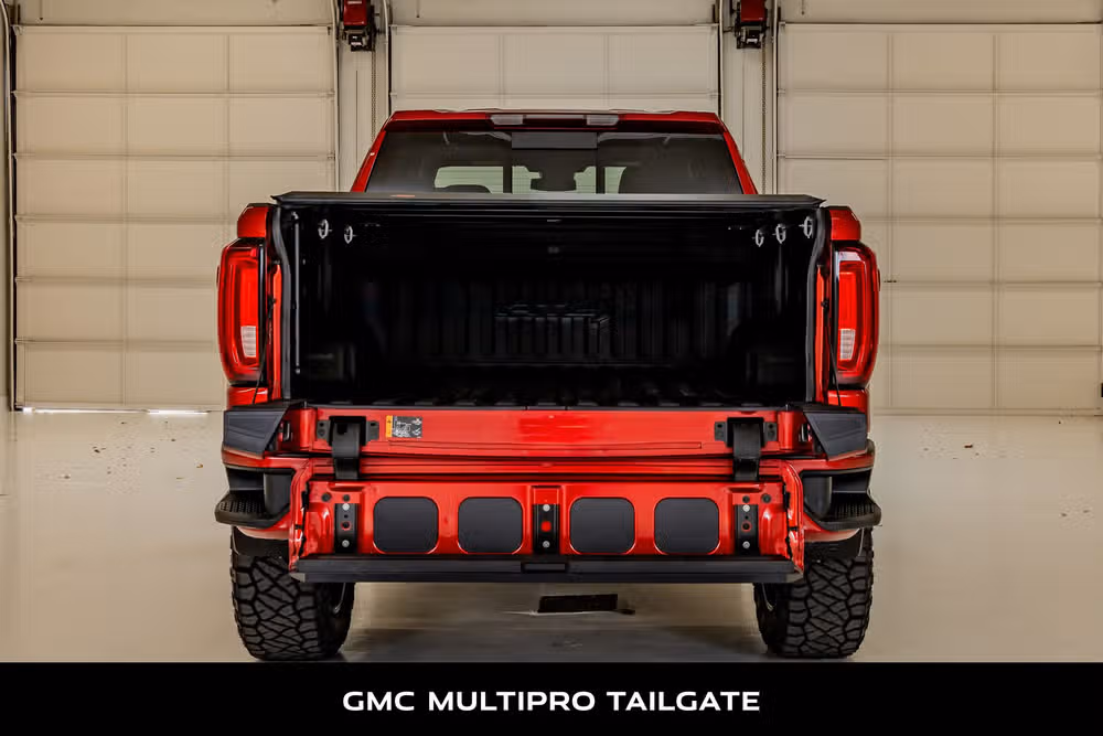 2023 GMC Sierra 1500 AT4 Crew Cab Image 9