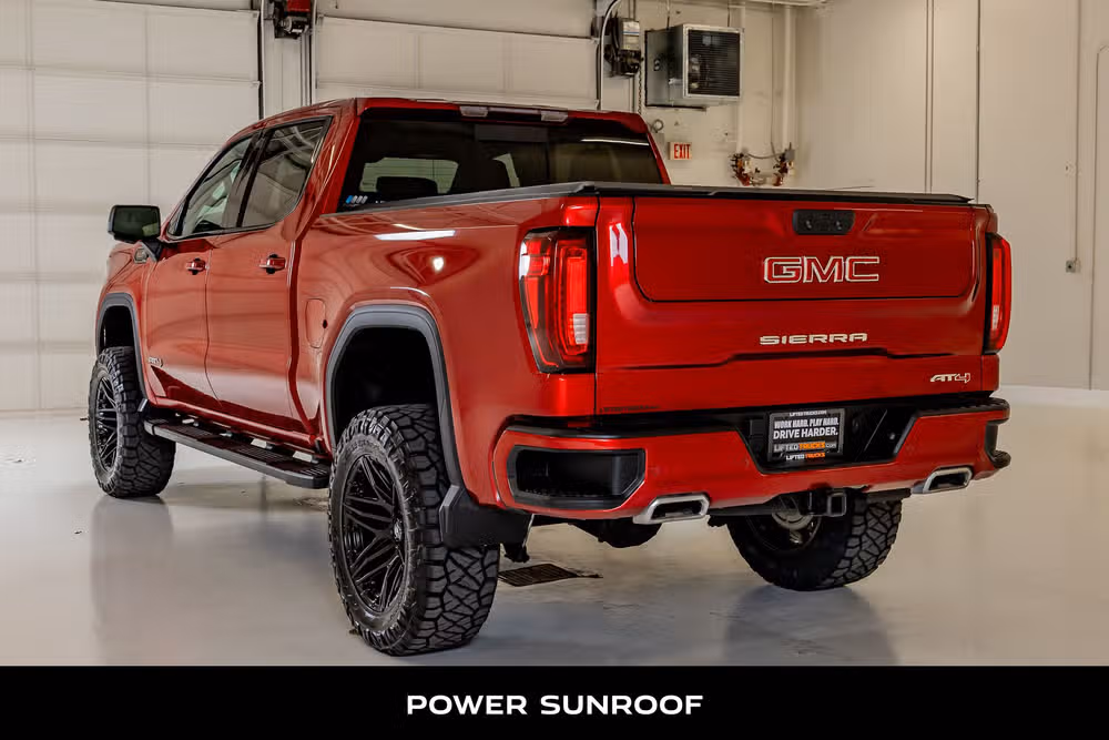 2023 GMC Sierra 1500 AT4 Crew Cab Image 7