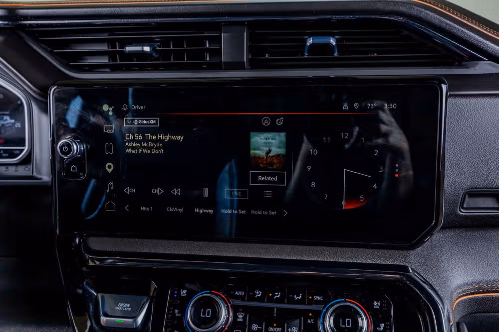 2023 GMC Sierra 1500 AT4 Crew Cab Image 25