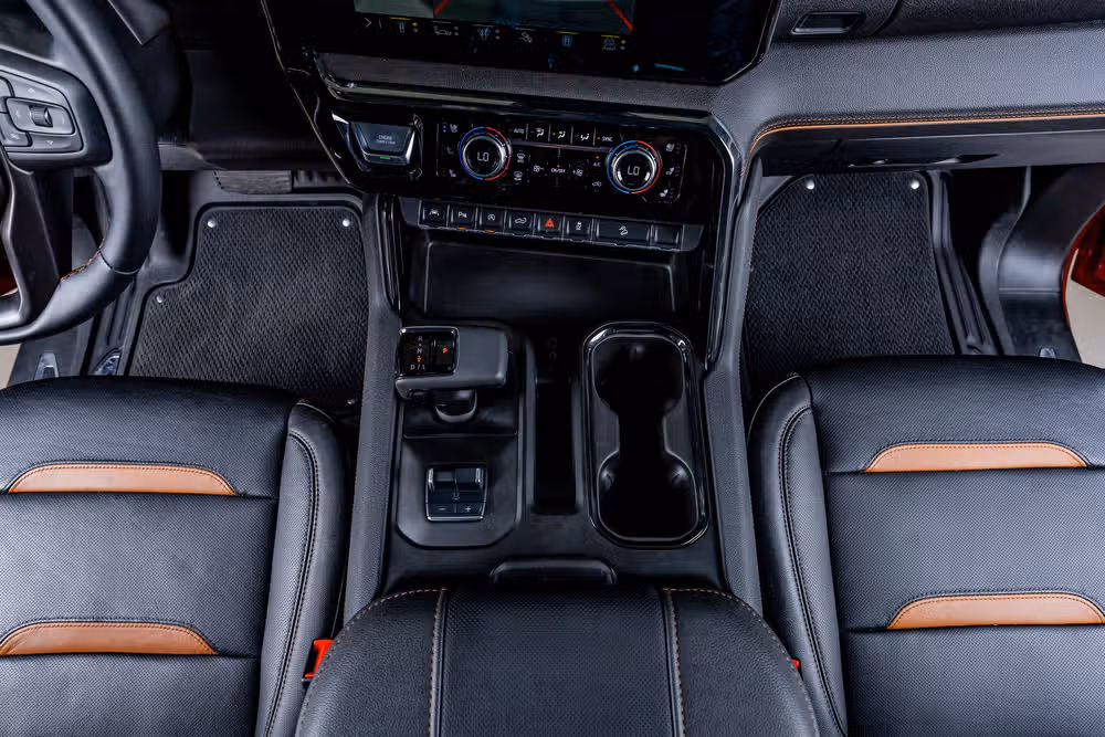 2023 GMC Sierra 1500 AT4 Crew Cab Image 28