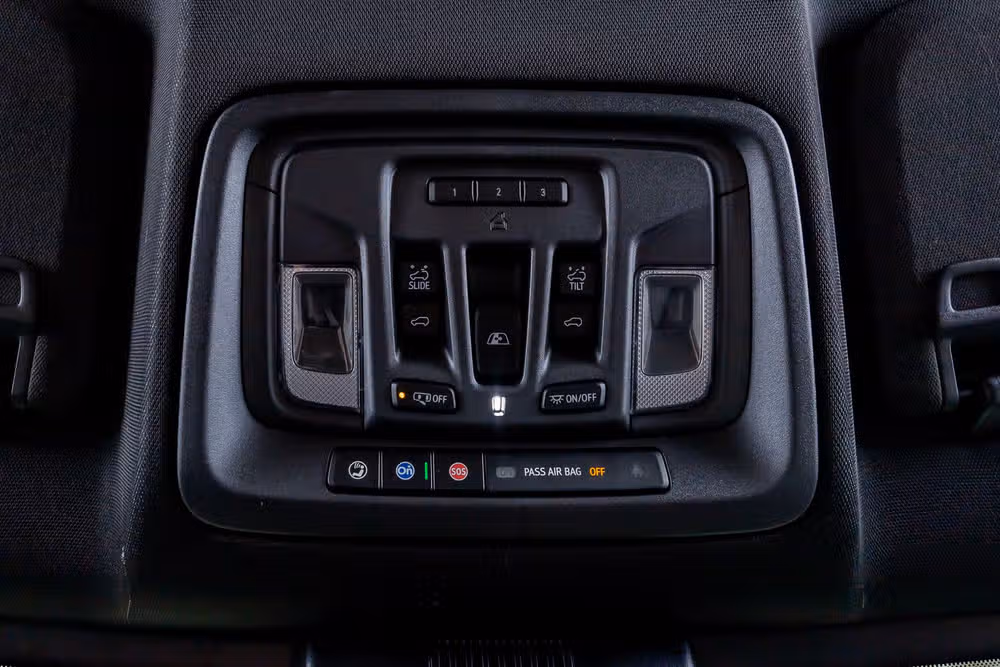 2023 GMC Sierra 1500 AT4 Crew Cab Image 29