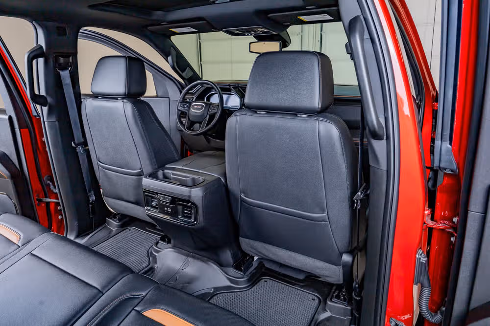 2023 GMC Sierra 1500 AT4 Crew Cab Image 32
