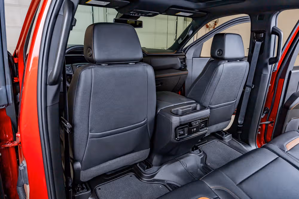 2023 GMC Sierra 1500 AT4 Crew Cab Image 34
