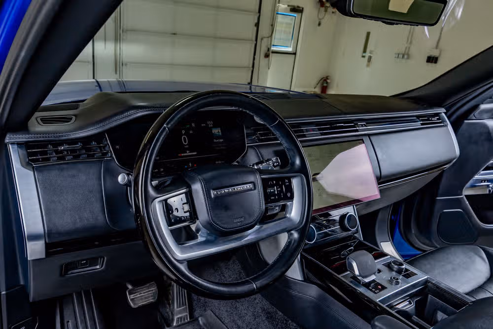 2023 Land Rover Range Rover Autobiography Image 12