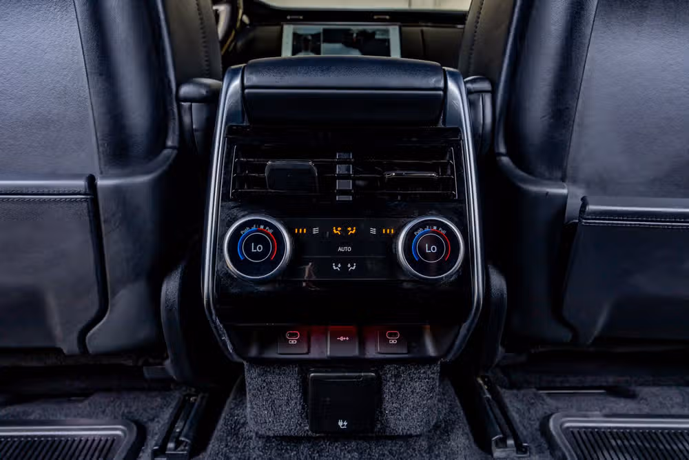 2023 Land Rover Range Rover Autobiography Image 28