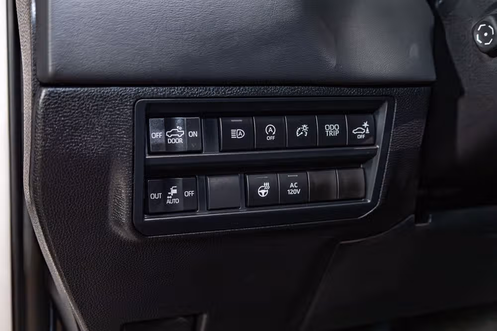 2026 Toyota Tundra Platinum CrewMax Image 17